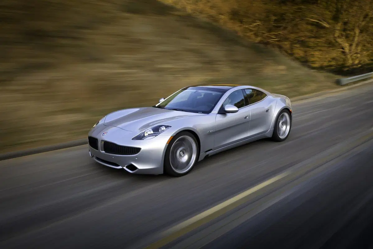 Fisker: al via le consegne della Karma (6)