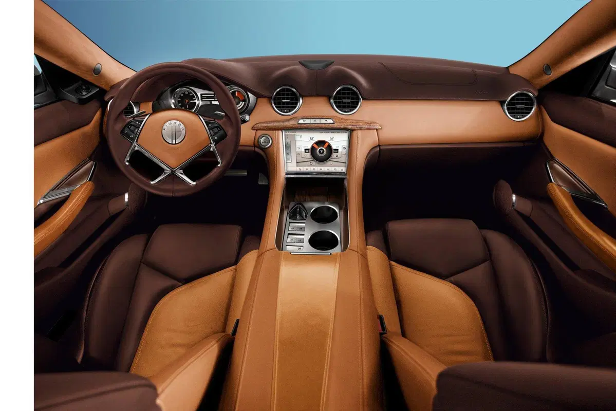 Fisker: al via le consegne della Karma (8)