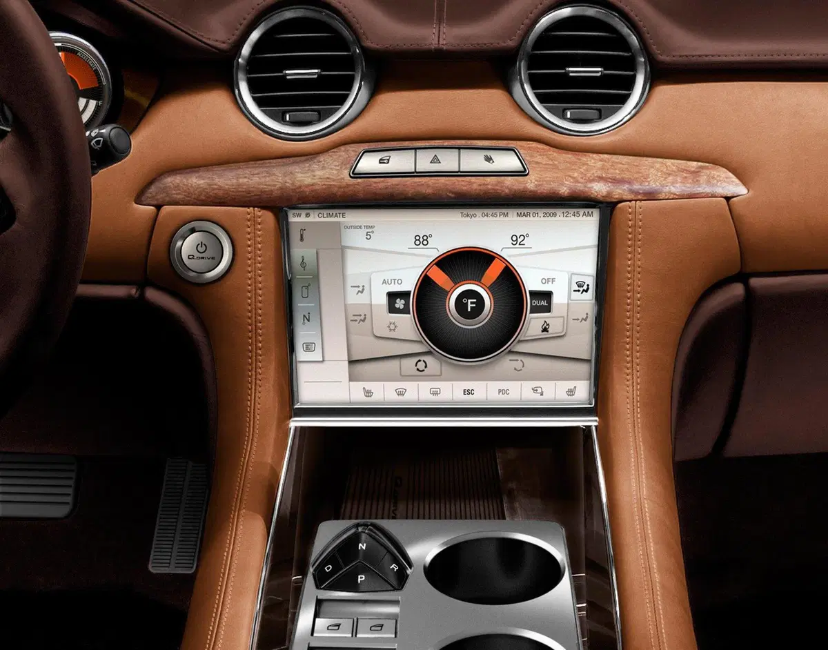 Fisker: al via le consegne della Karma (11)