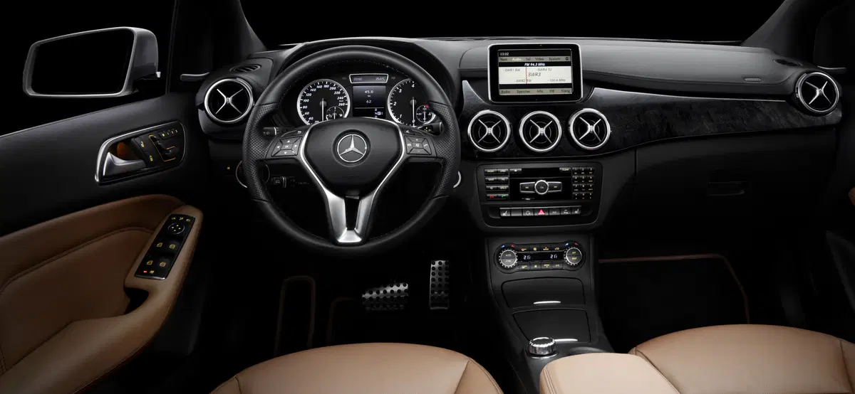 Nuova Mercedes Classe B: prime immagini (4)