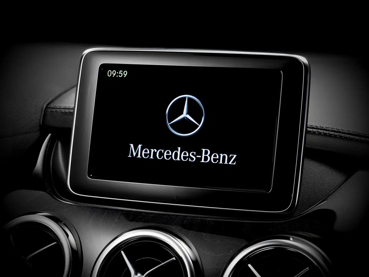 Nuova Mercedes Classe B: prime immagini (5)