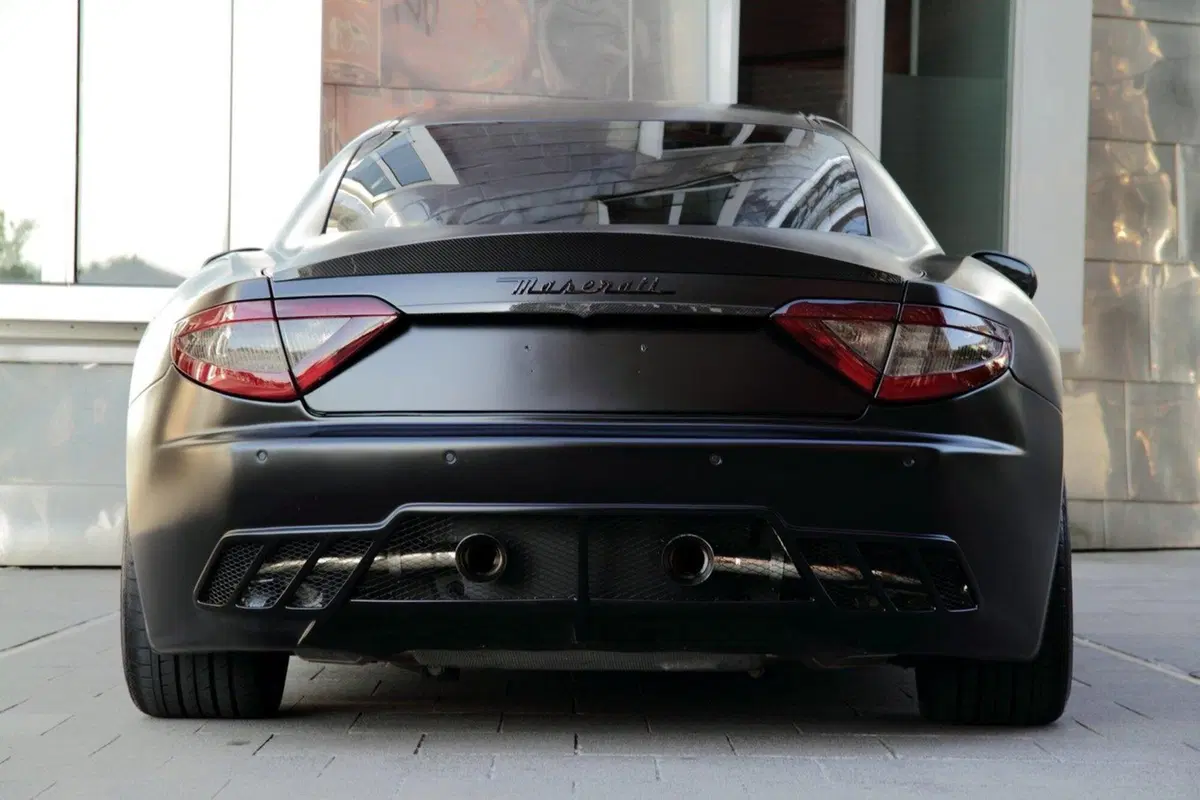 Maserati Gran Turismo S Superior Black Edition (4)