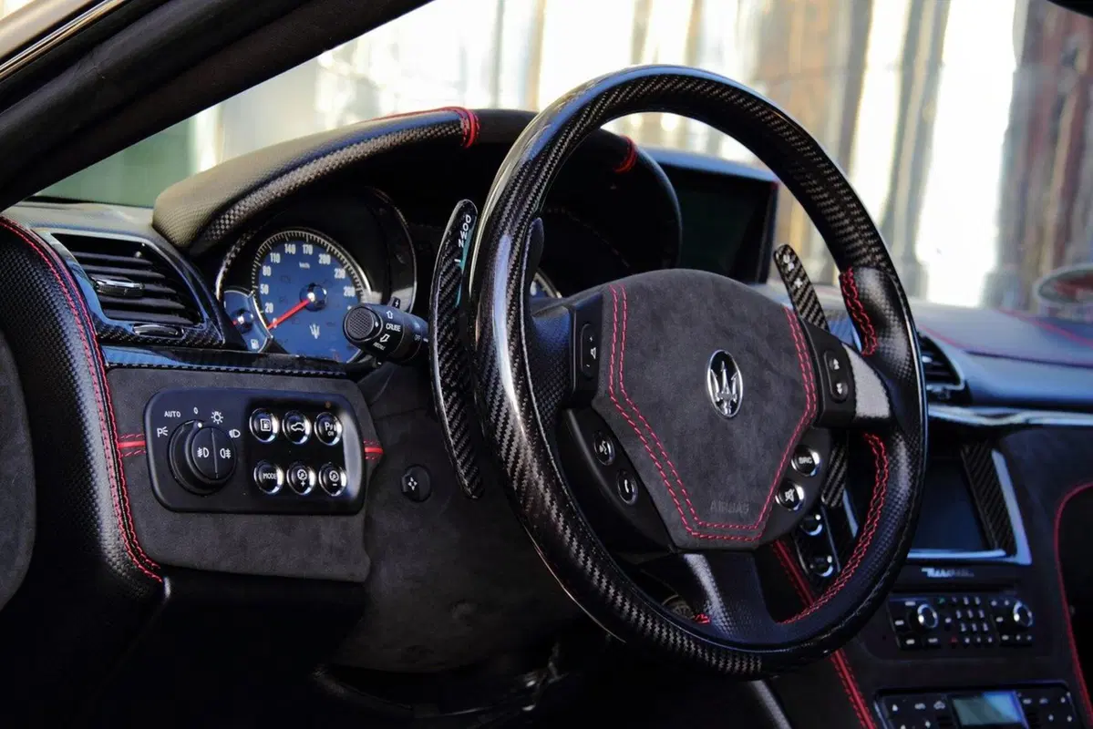 Maserati Gran Turismo S Superior Black Edition (11)