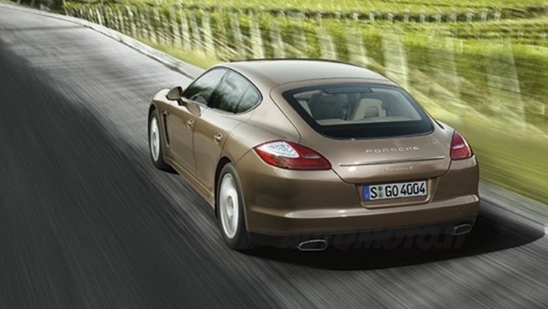 Porsche Panamera a passo lungo: sar&agrave; solo per il mercato cinese