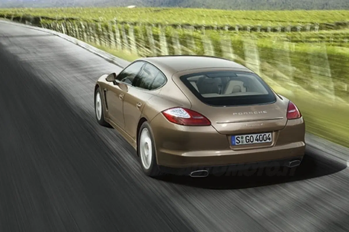 Porsche Panamera a passo lungo: sarà solo per il mercato cinese (3)