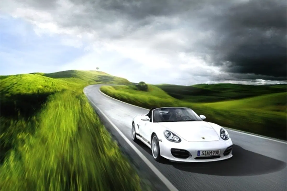 Porsche: mercato in crescita nel primo semestre 2011 (12)