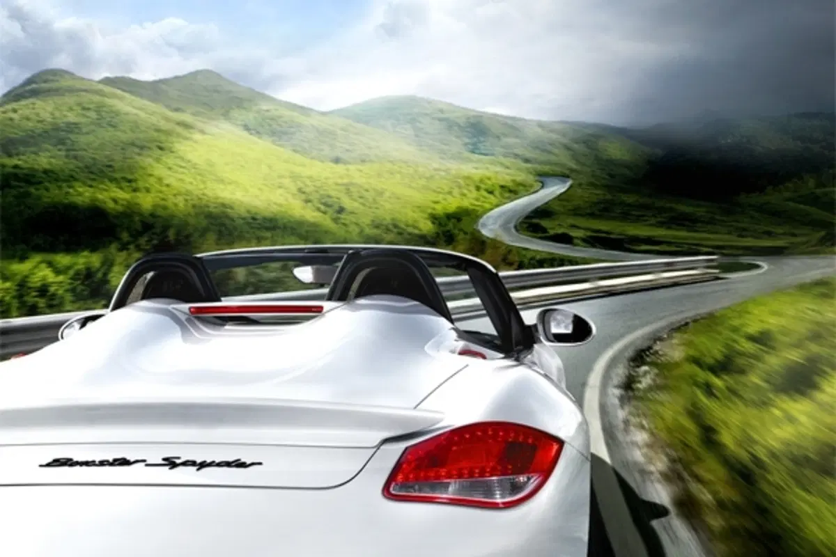 Porsche: mercato in crescita nel primo semestre 2011 (14)
