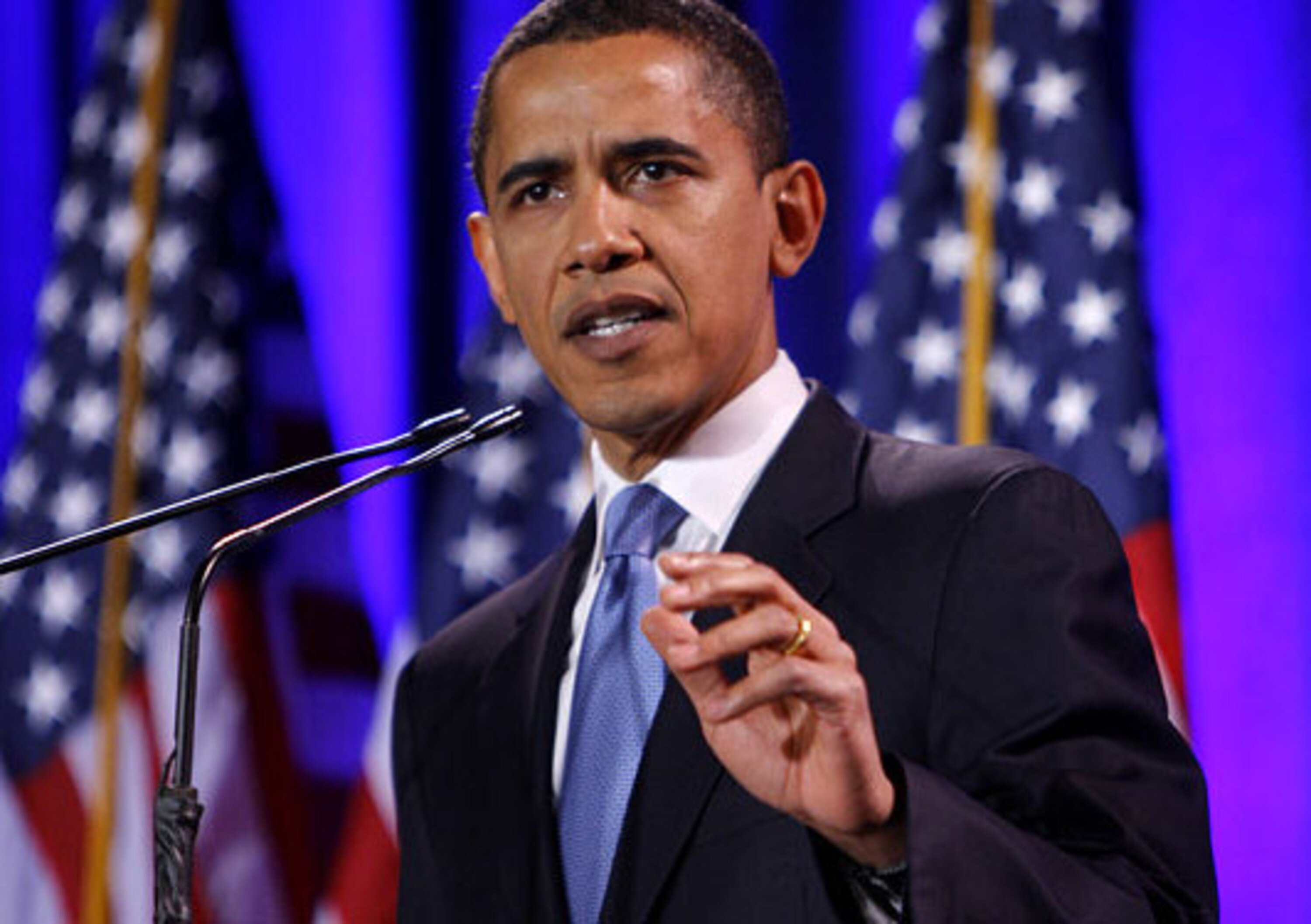 Obama: 2 miliardi di dollari per l&rsquo;auto elettrica e a gas?
