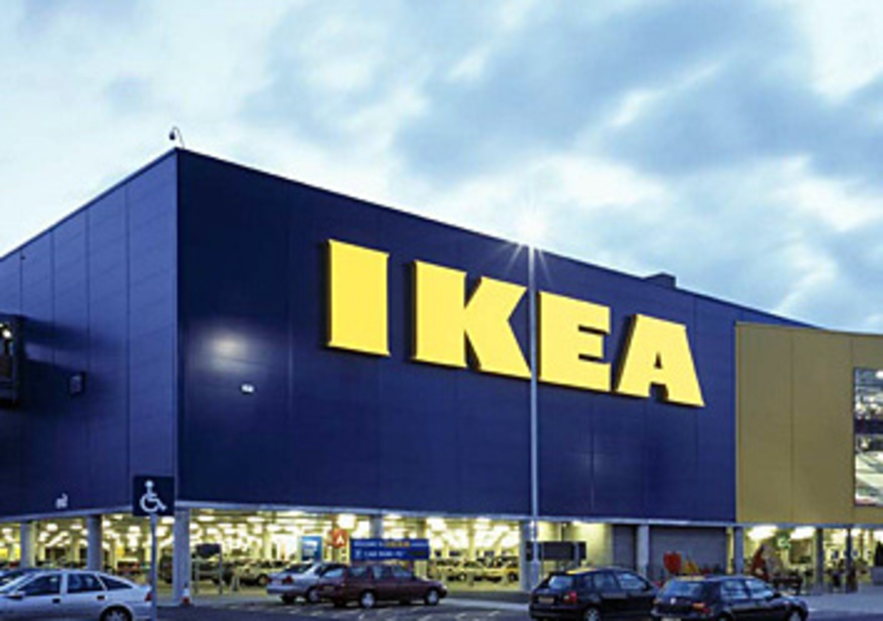 Ikea: in USA nuovi punti di ricarica per auto elettriche