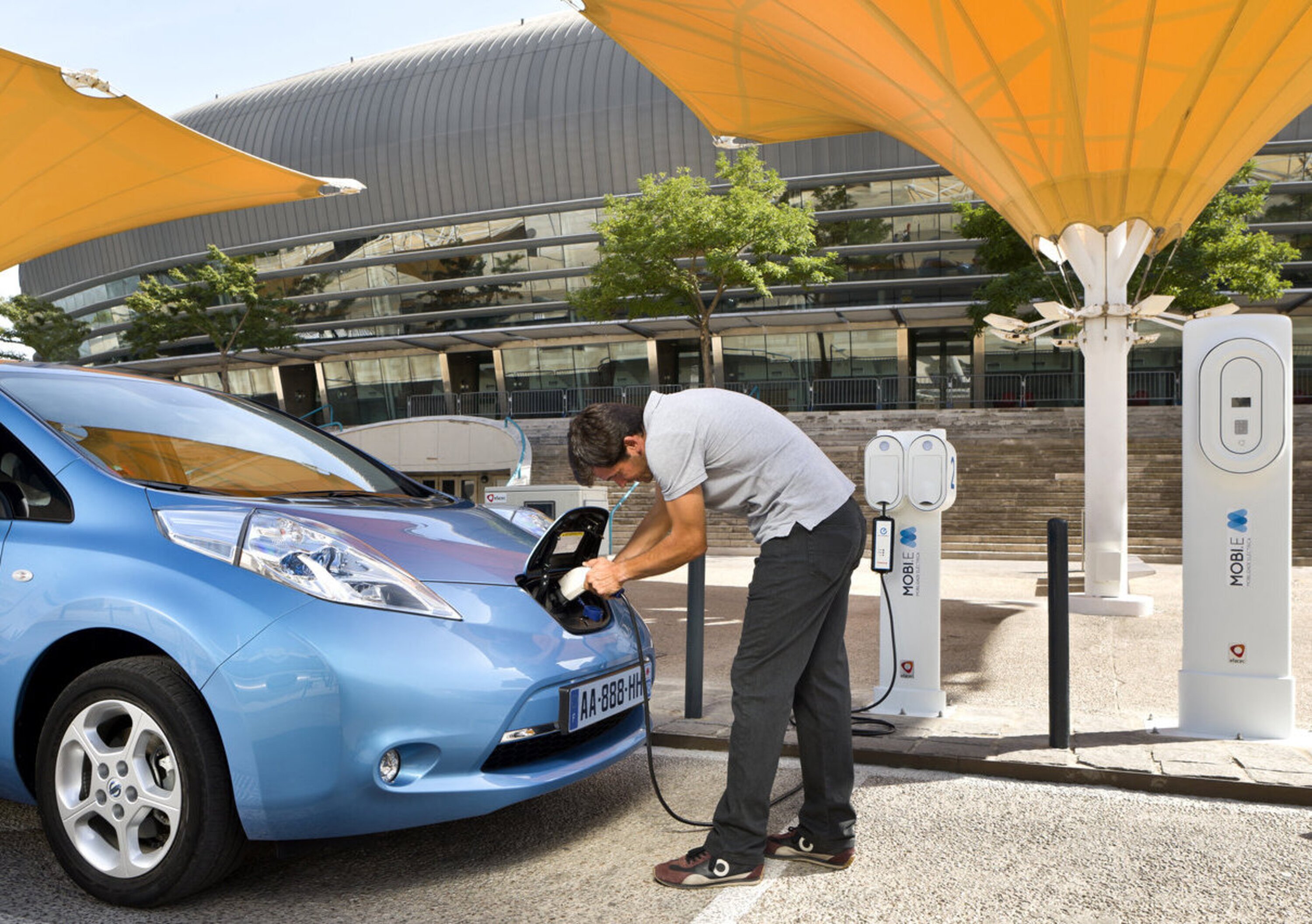 Nissan: una Leaf come fonte energetica per il fabbisogno domestico