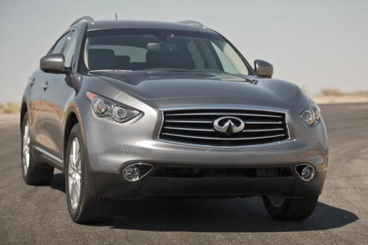 Infiniti FX: il restyling arriva in USA con il M.Y. 2012 (6)