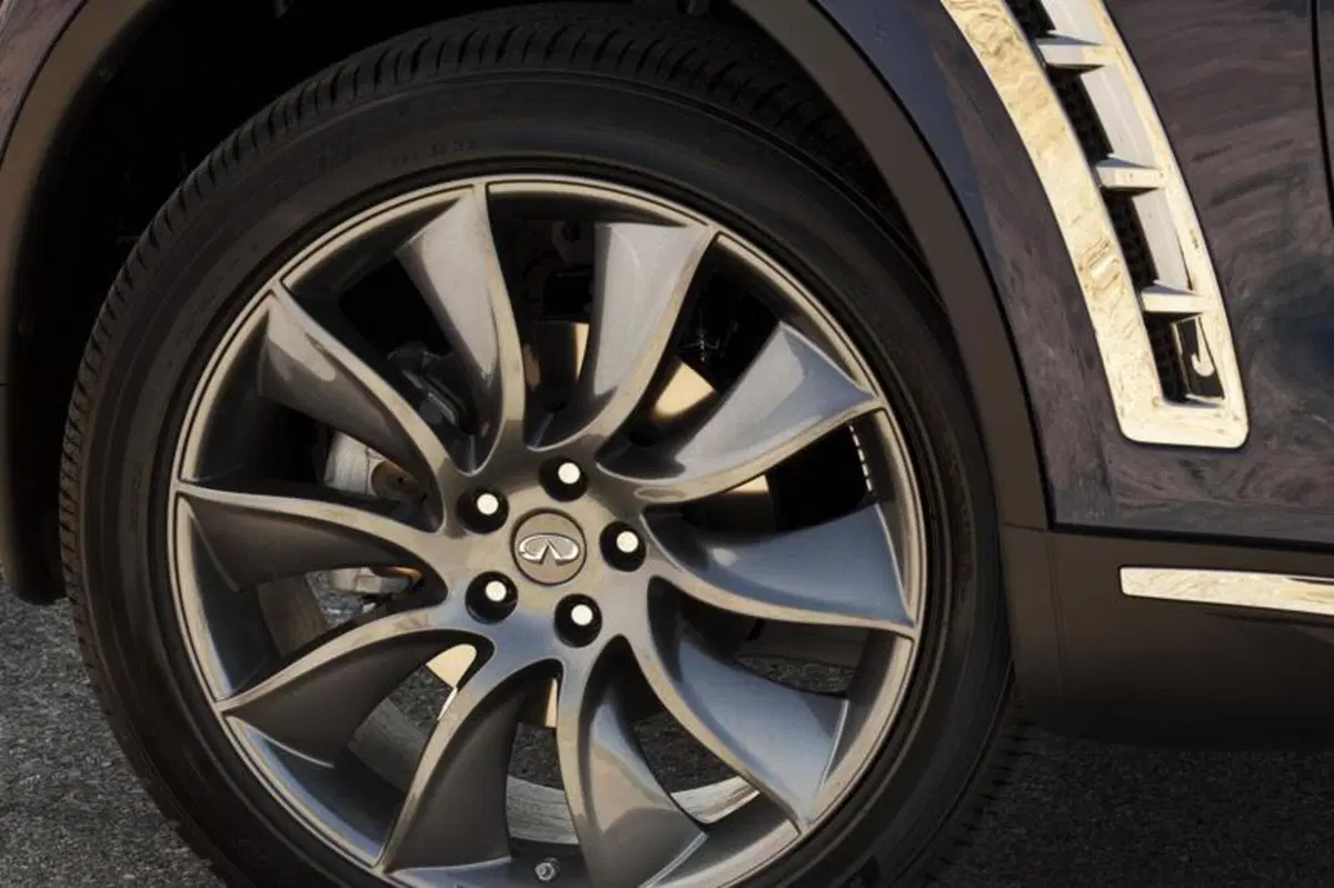 Infiniti FX: il restyling arriva in USA con il M.Y. 2012 (10)
