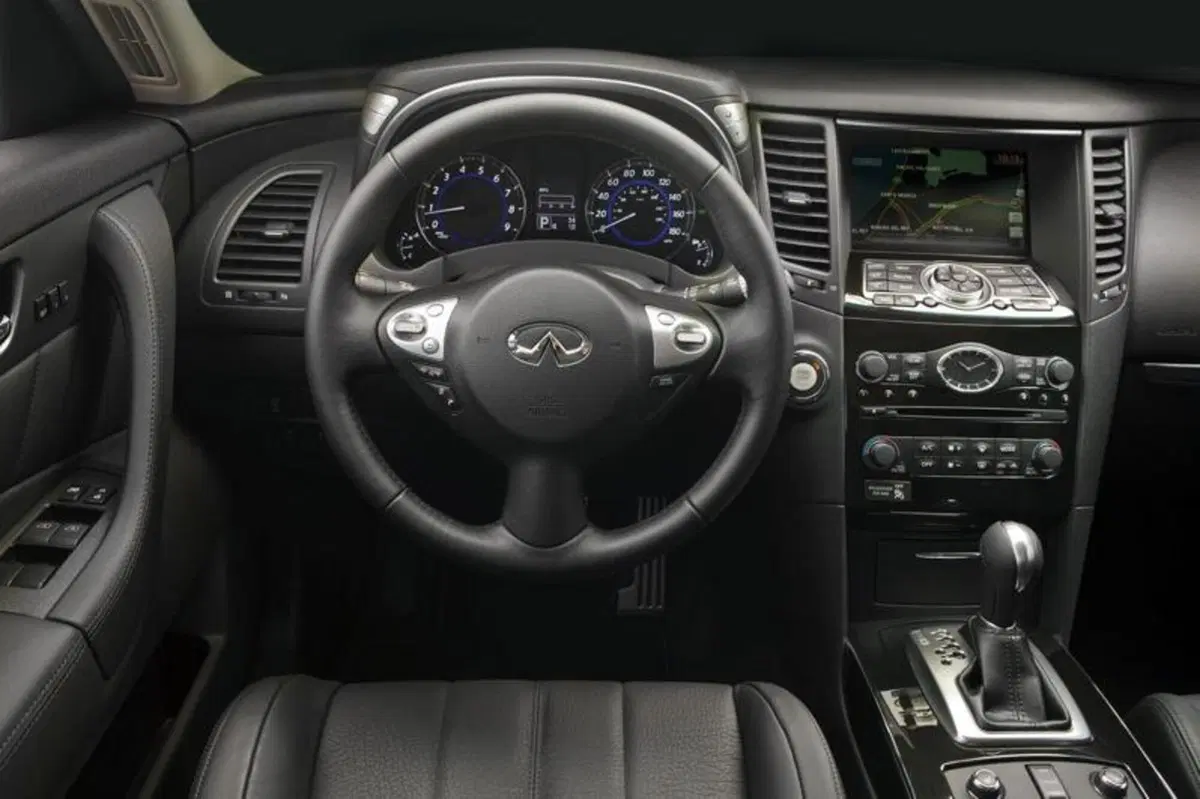 Infiniti FX: il restyling arriva in USA con il M.Y. 2012 (11)