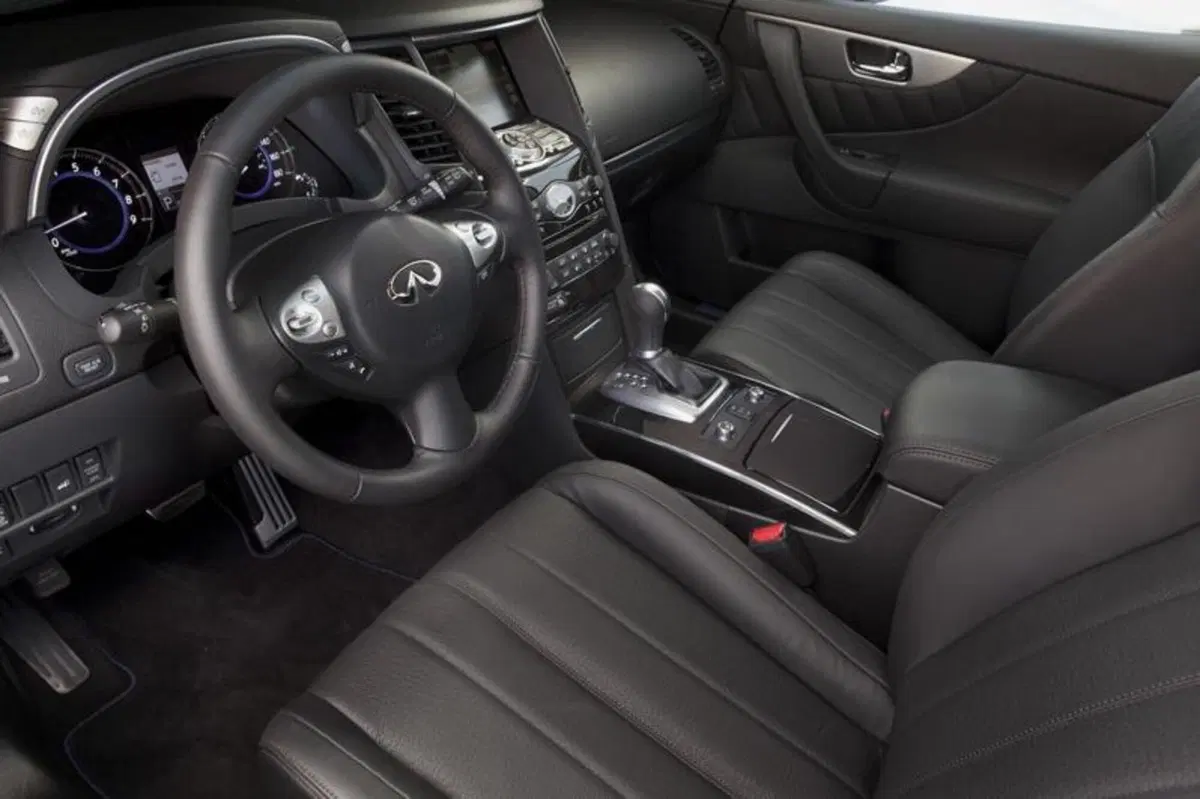 Infiniti FX: il restyling arriva in USA con il M.Y. 2012 (12)