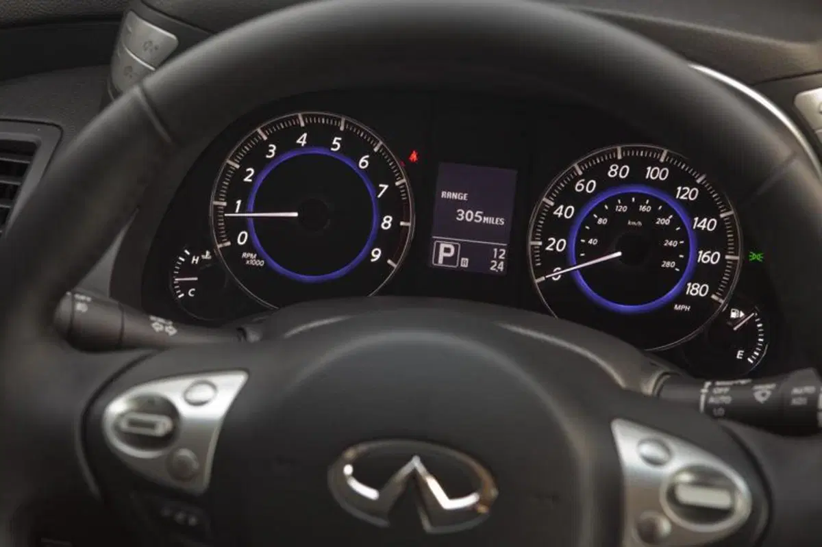 Infiniti FX: il restyling arriva in USA con il M.Y. 2012 (14)