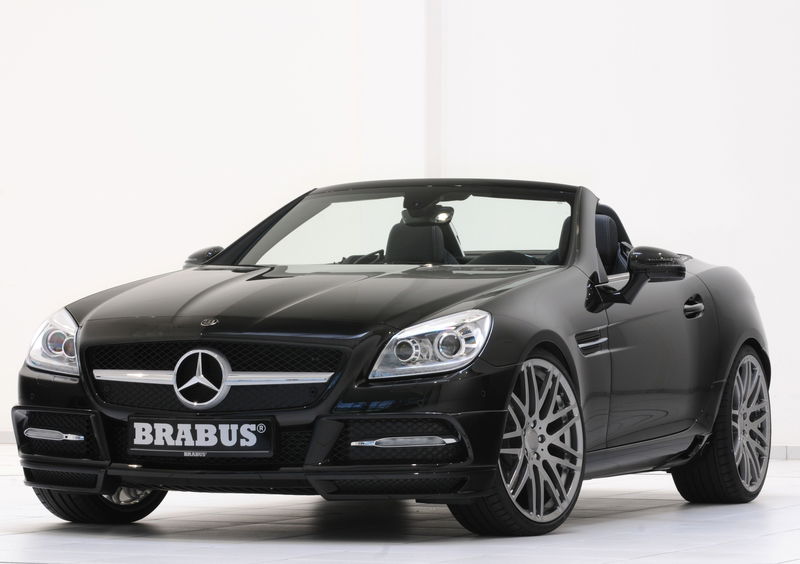 Mercedes SLK: il &ldquo;tuning program&rdquo; di Brabus