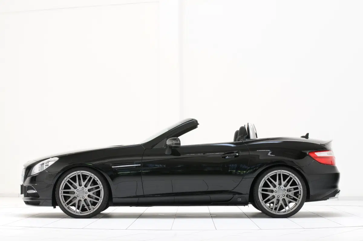 Mercedes SLK: il “tuning program” di Brabus (4)