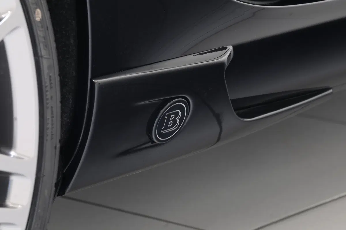 Mercedes SLK: il “tuning program” di Brabus (8)