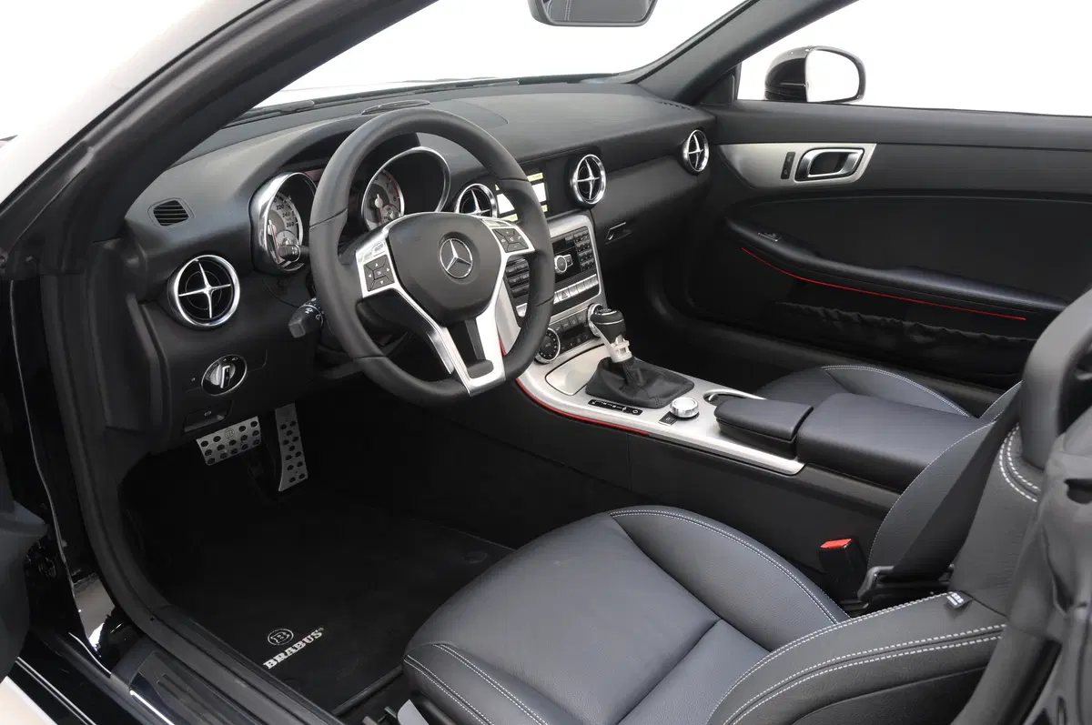 Mercedes SLK: il “tuning program” di Brabus (9)