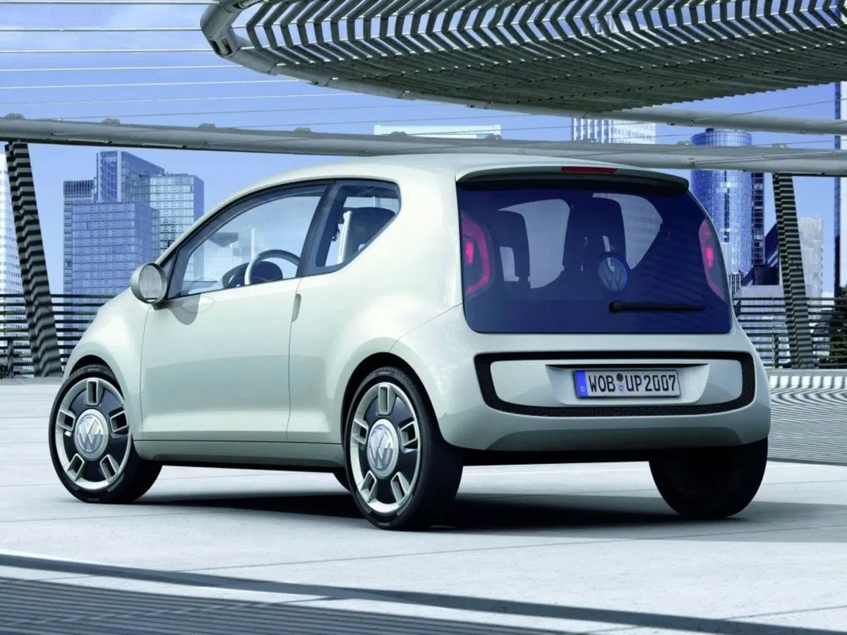 Volkswagen UP: la definitiva a Francoforte (9)