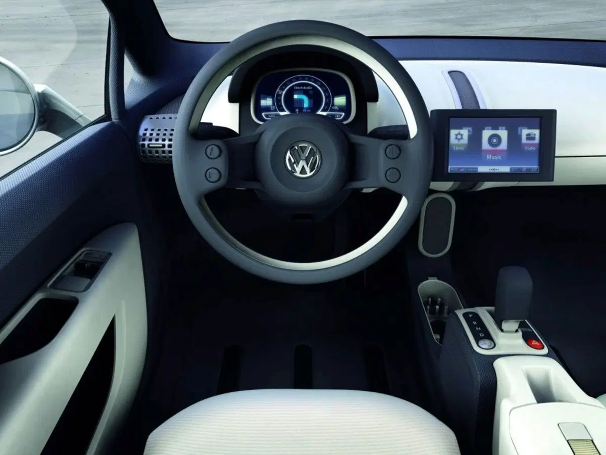 Volkswagen UP: la definitiva a Francoforte (11)
