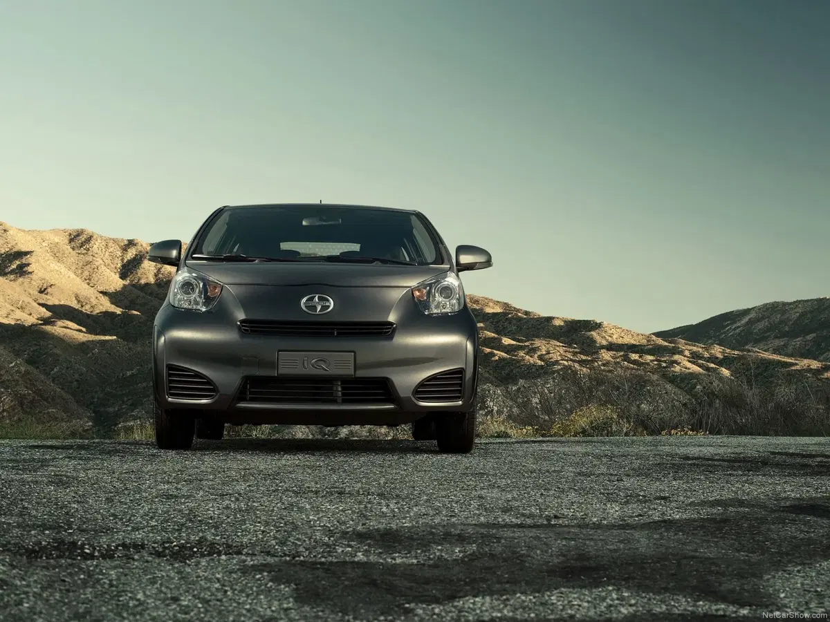 Scion iQ (8)