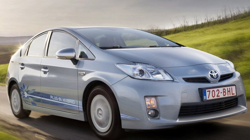 Toyota Prius plug-in: debutta al Salone di Francoforte