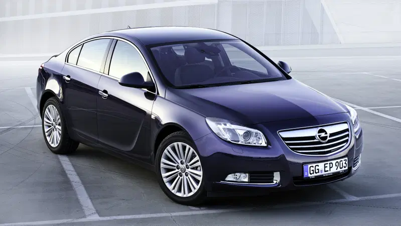 Opel Insigna M.Y. 2012: le novit&agrave; in dettaglio