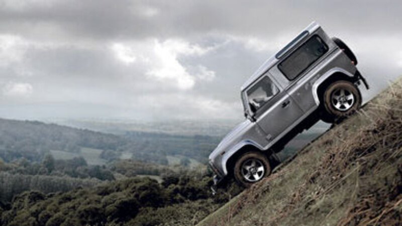 Land Rover Defender M.Y. 2012: nuovo motore 2.2 diesel