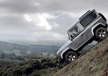 Land Rover Defender M.Y. 2012: nuovo motore 2.2 diesel