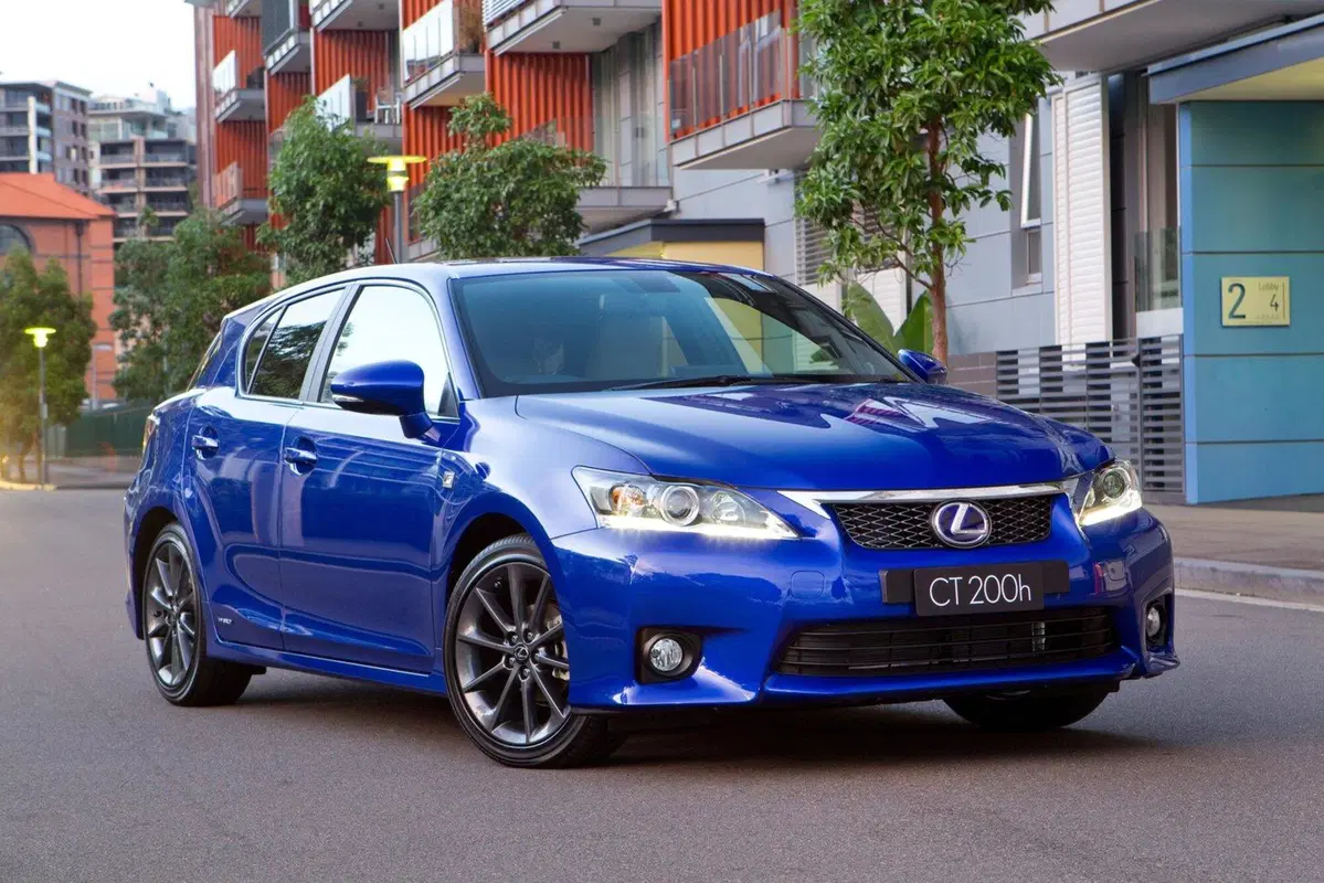 Lexus CT200h: negli USA sarà disponibile anche in versione F-Sport (7)