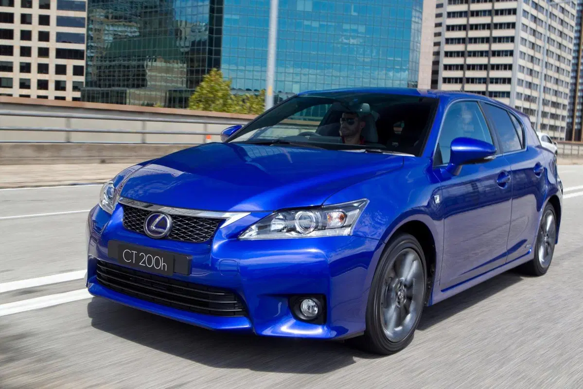 Lexus CT200h: negli USA sarà disponibile anche in versione F-Sport (10)