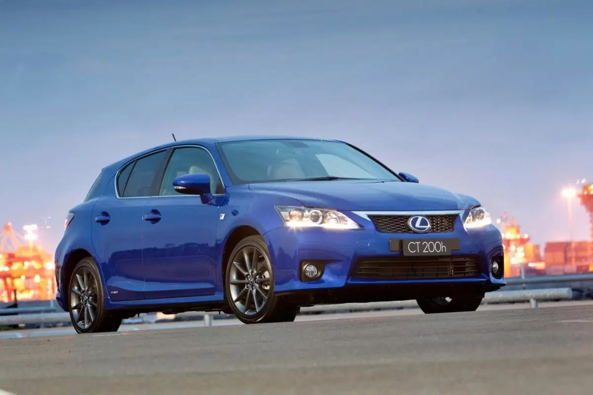 Lexus CT200h: negli USA sarà disponibile anche in versione F-Sport (12)