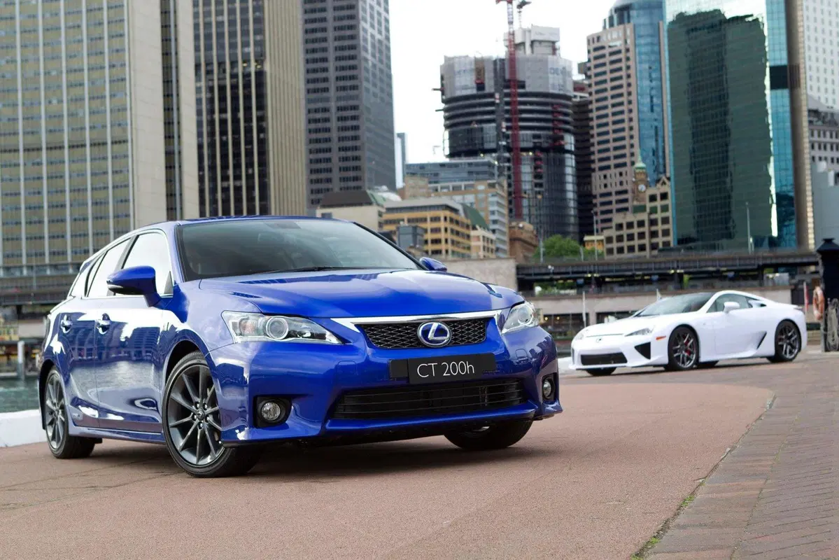 Lexus CT200h: negli USA sarà disponibile anche in versione F-Sport (16)