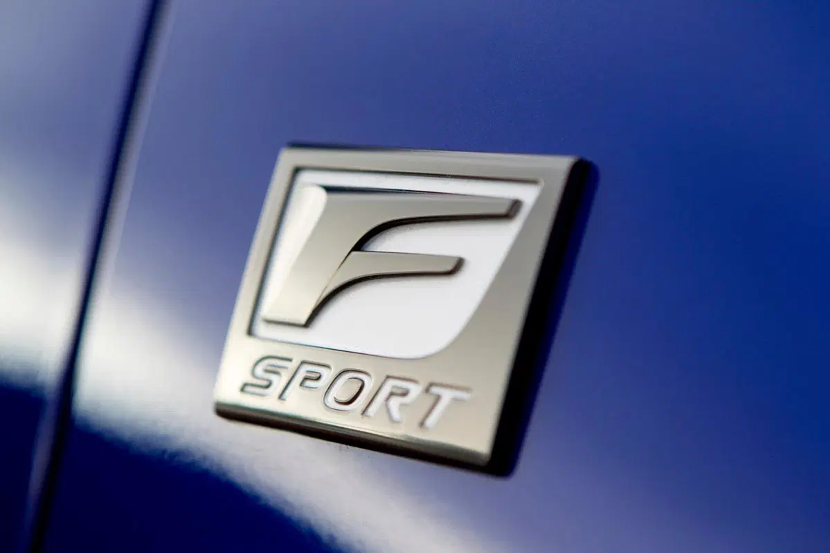 Lexus CT200h: negli USA sarà disponibile anche in versione F-Sport (17)