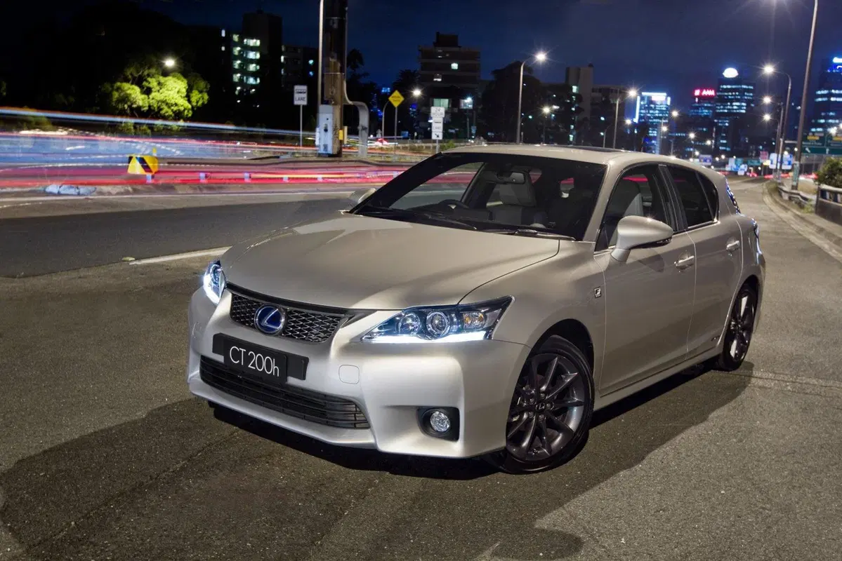 Lexus CT200h: negli USA sarà disponibile anche in versione F-Sport (19)