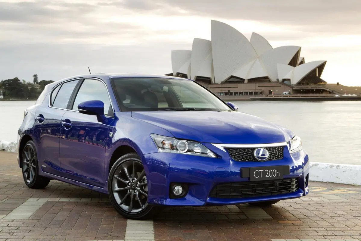 Lexus CT200h: negli USA sarà disponibile anche in versione F-Sport (20)
