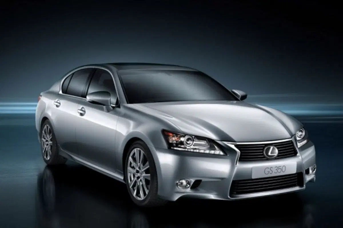 Lexus GS: primi dettagli e foto ufficiali (3)