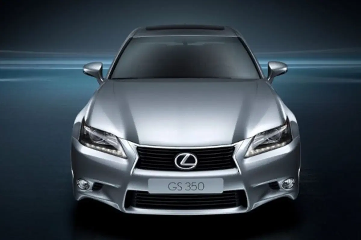 Lexus GS: primi dettagli e foto ufficiali (4)