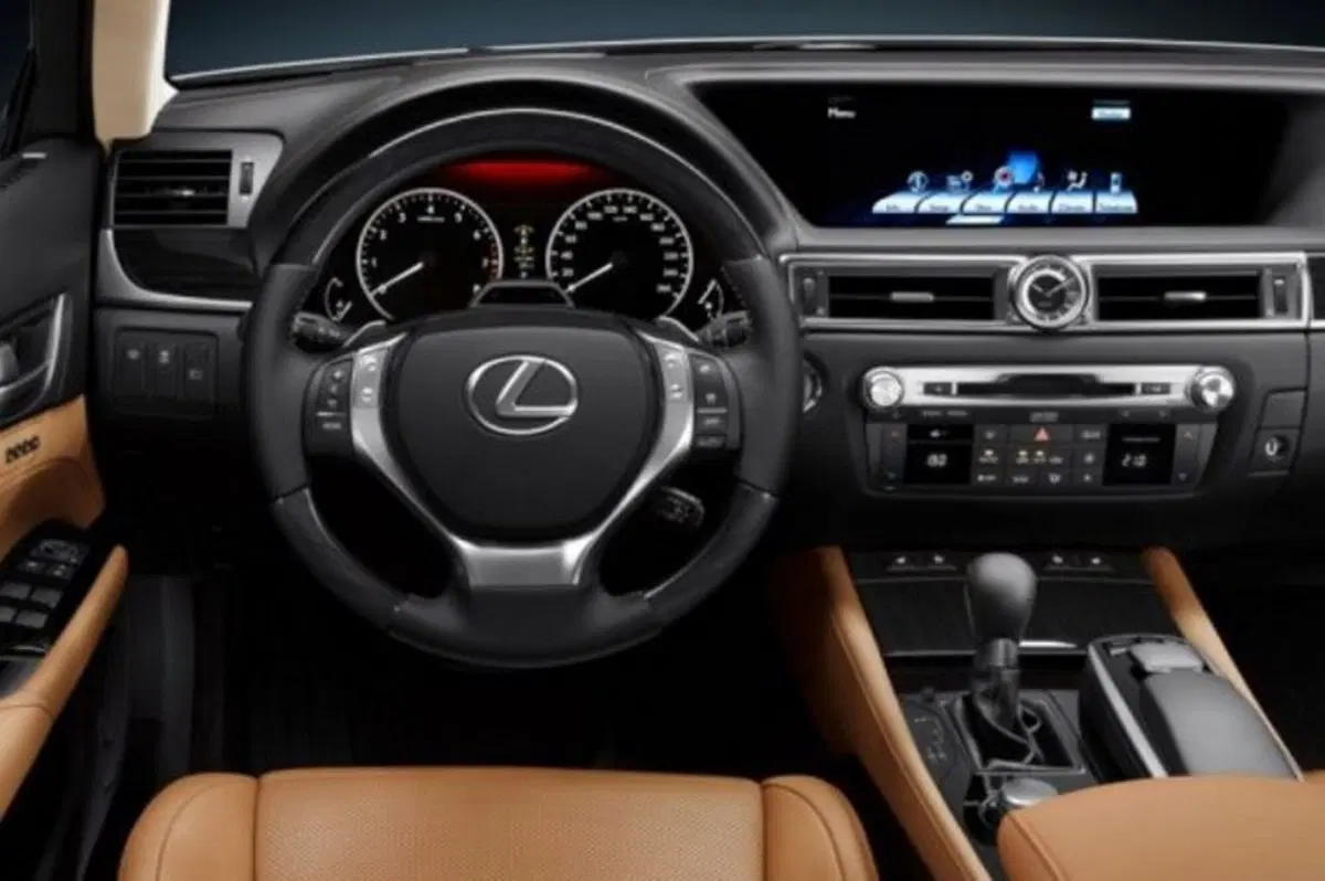 Lexus GS: primi dettagli e foto ufficiali (10)