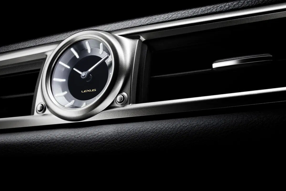 Lexus GS: primi dettagli e foto ufficiali (15)