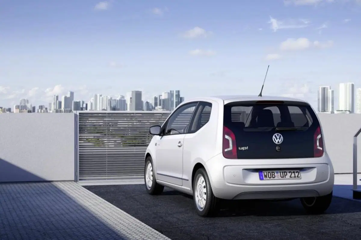 Volkswagen up! - prime immagini e informazioni ufficiali (4)