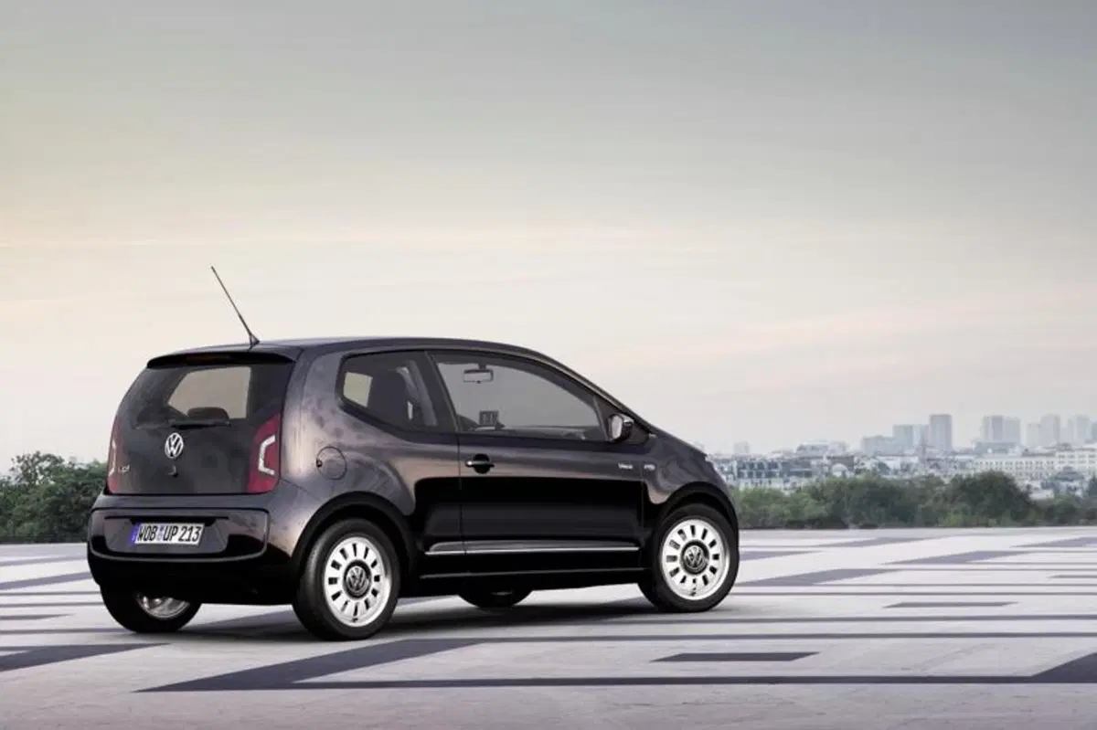 Volkswagen up! - prime immagini e informazioni ufficiali (8)