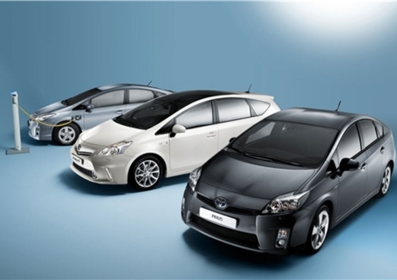 Toyota: a Francoforte la nuova Prius+