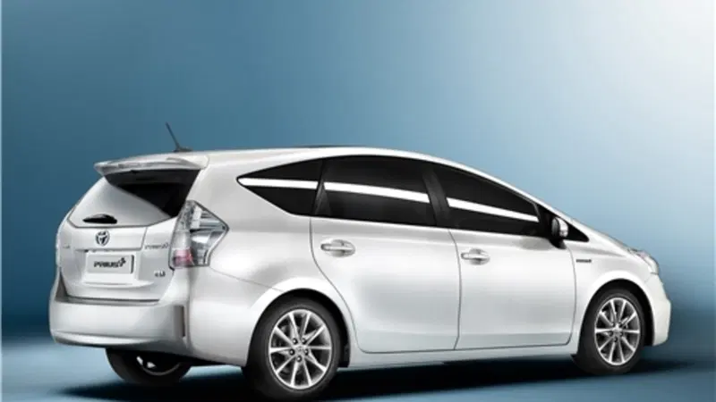 Toyota: a Francoforte la nuova Prius+