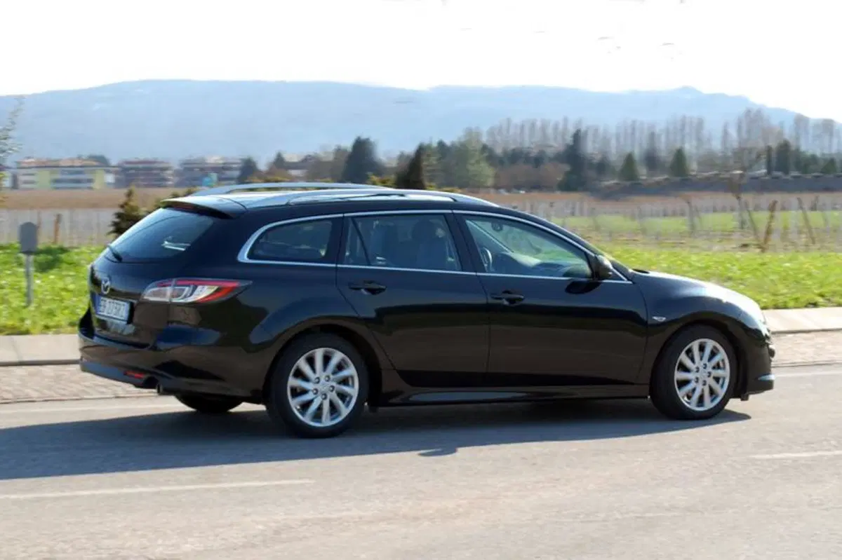 Mazda 6 2.2 CD 163 cv Luxury Wagon (3)