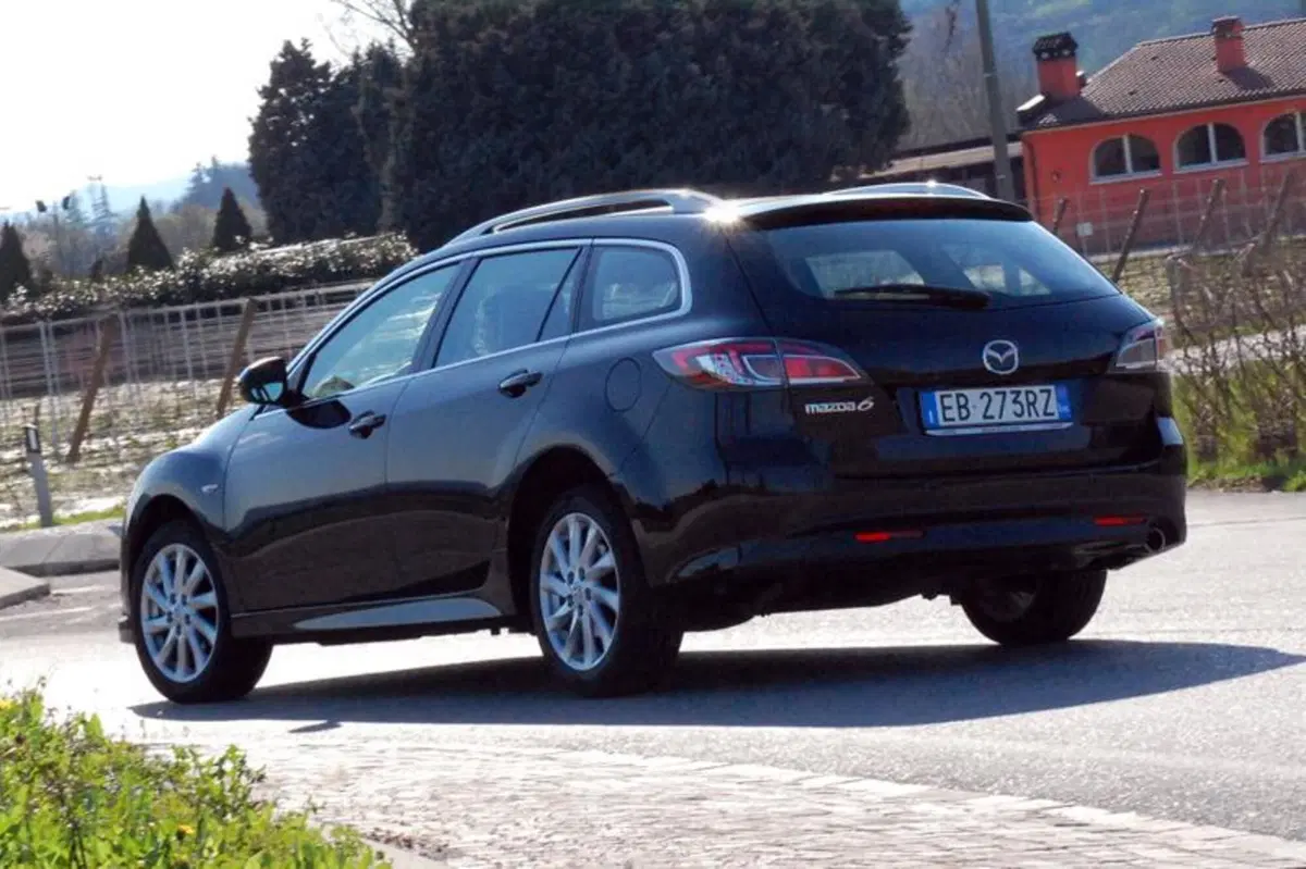 Mazda 6 2.2 CD 163 cv Luxury Wagon (5)