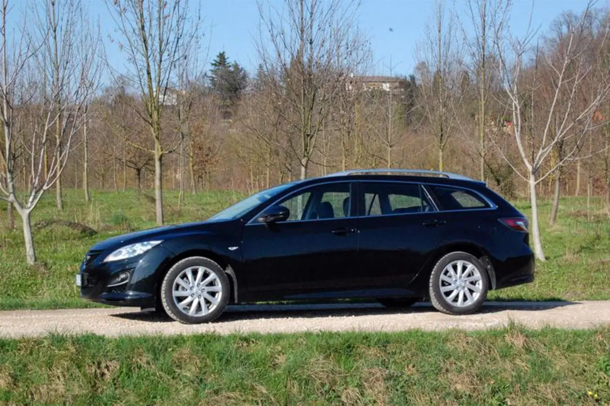 Mazda 6 2.2 CD 163 cv Luxury Wagon (6)