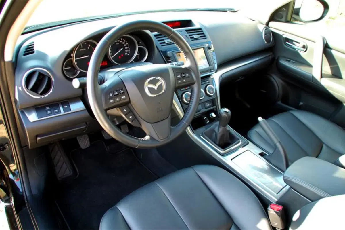 Mazda 6 2.2 CD 163 cv Luxury Wagon (31)