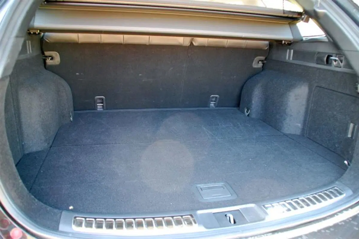 Mazda 6 2.2 CD 163 cv Luxury Wagon (33)